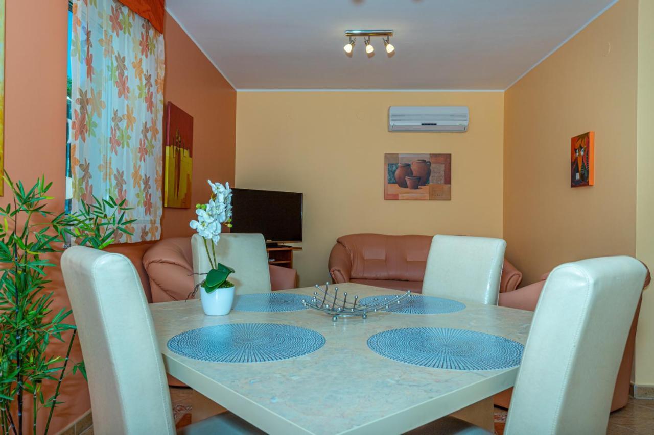 Apartman Rima ดรามัลย์ ภายนอก รูปภาพ