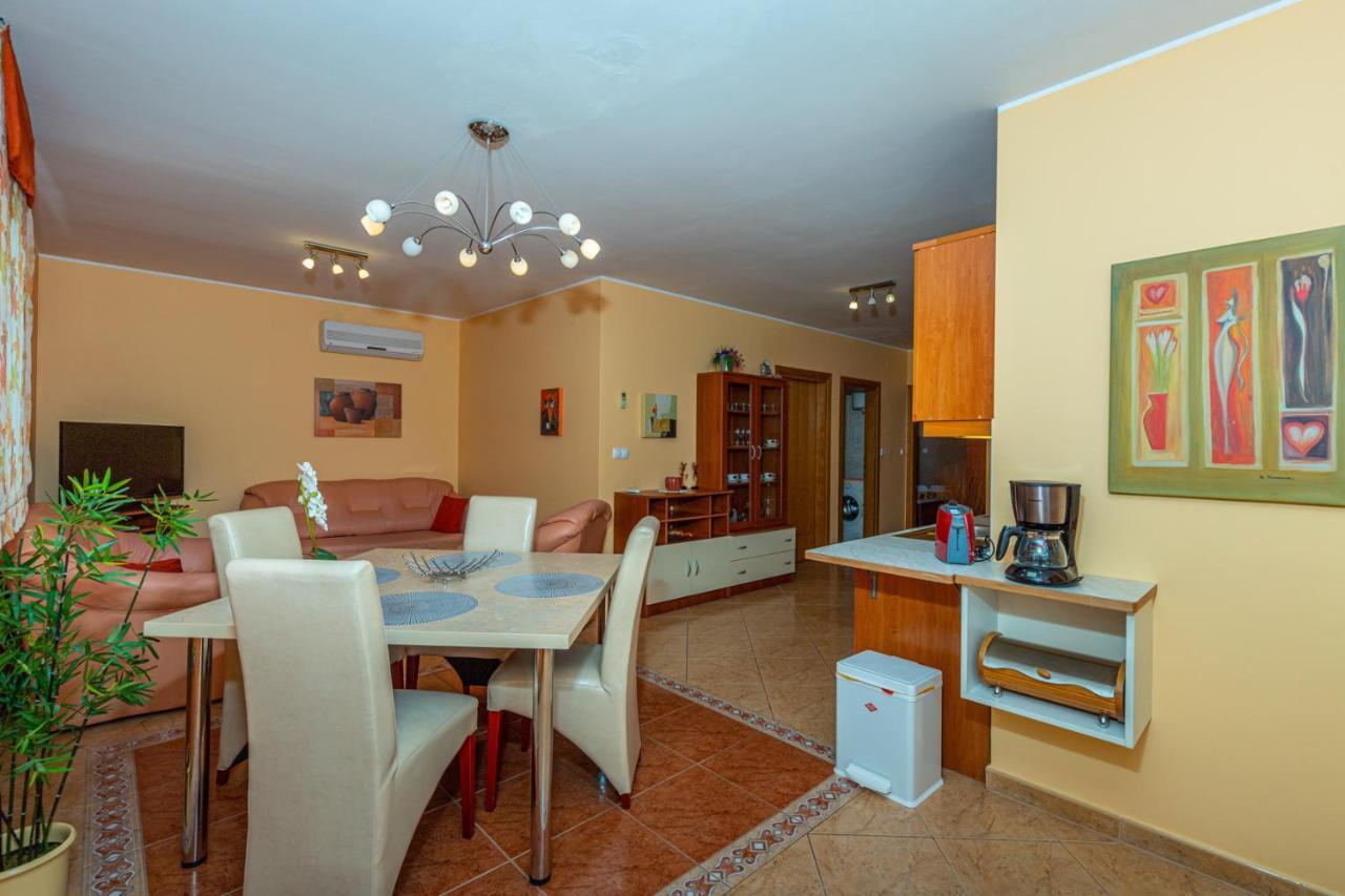 Apartman Rima ดรามัลย์ ภายนอก รูปภาพ